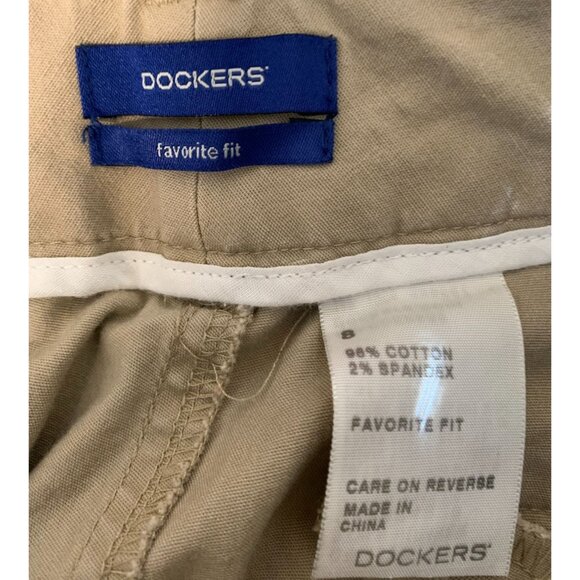 Dockers Womens Size 8 Khaki Beige Tan pants Favorite Fit Flared Leg Cargo - Picture 4 of 4